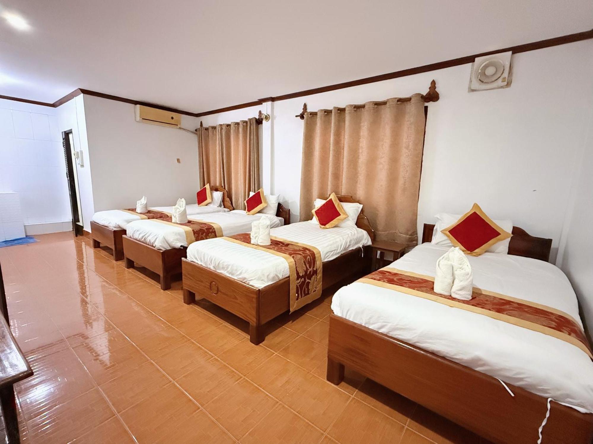 Vangvieng Sisavang Mountain View Hotel Vang Vieng Dış mekan fotoğraf