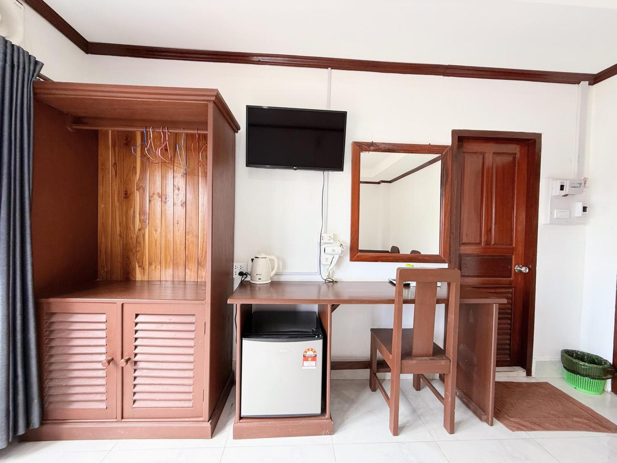 Vangvieng Sisavang Mountain View Hotel Vang Vieng Dış mekan fotoğraf