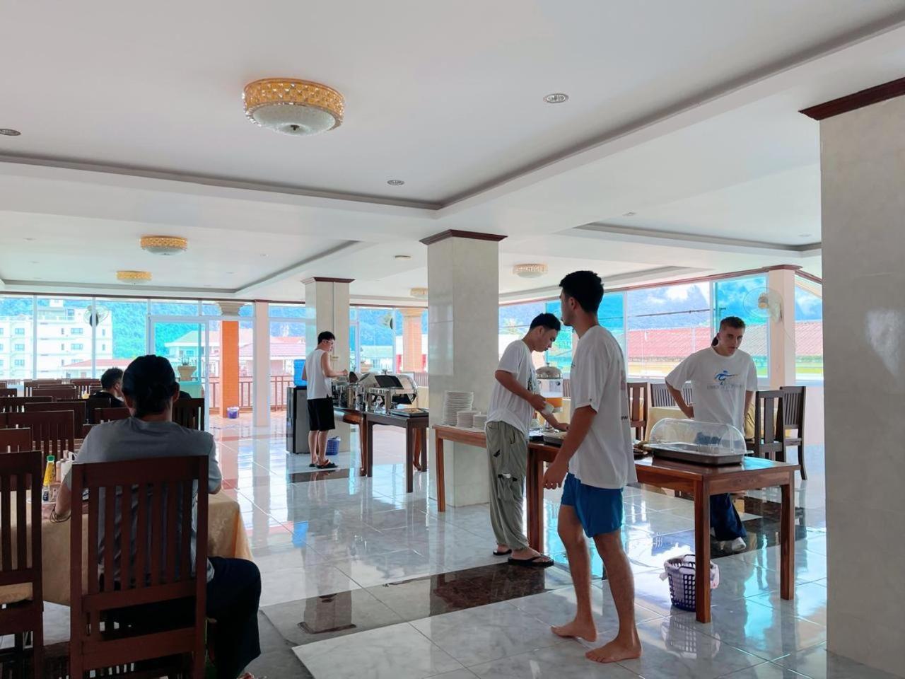 Vangvieng Sisavang Mountain View Hotel Vang Vieng Dış mekan fotoğraf