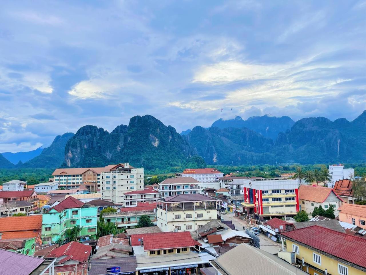 Vangvieng Sisavang Mountain View Hotel Vang Vieng Dış mekan fotoğraf