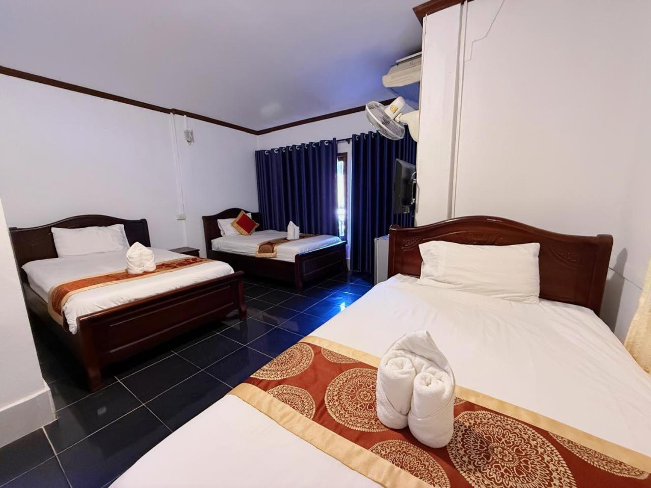 Vangvieng Sisavang Mountain View Hotel Vang Vieng Dış mekan fotoğraf