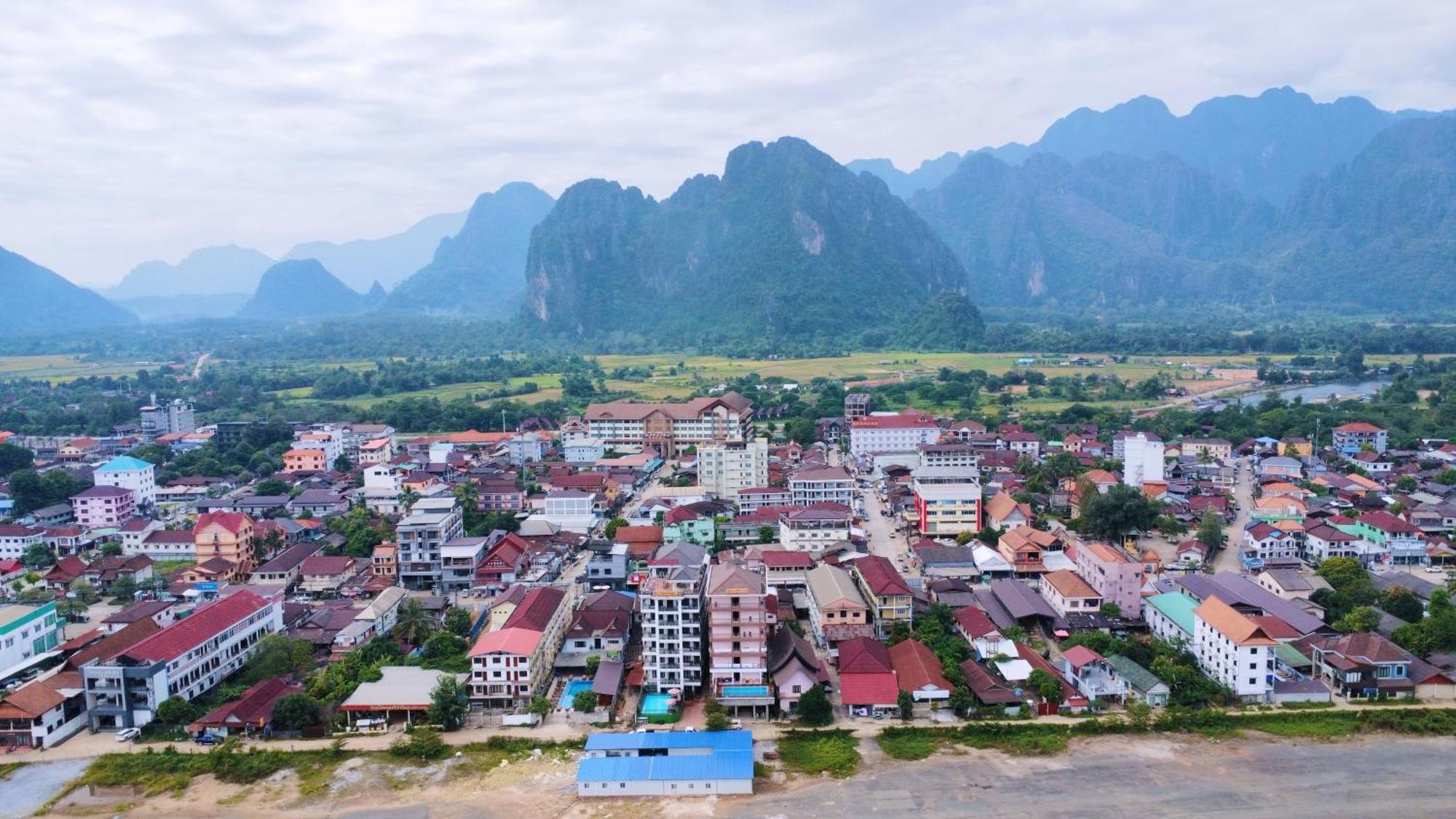Vangvieng Sisavang Mountain View Hotel Vang Vieng Dış mekan fotoğraf