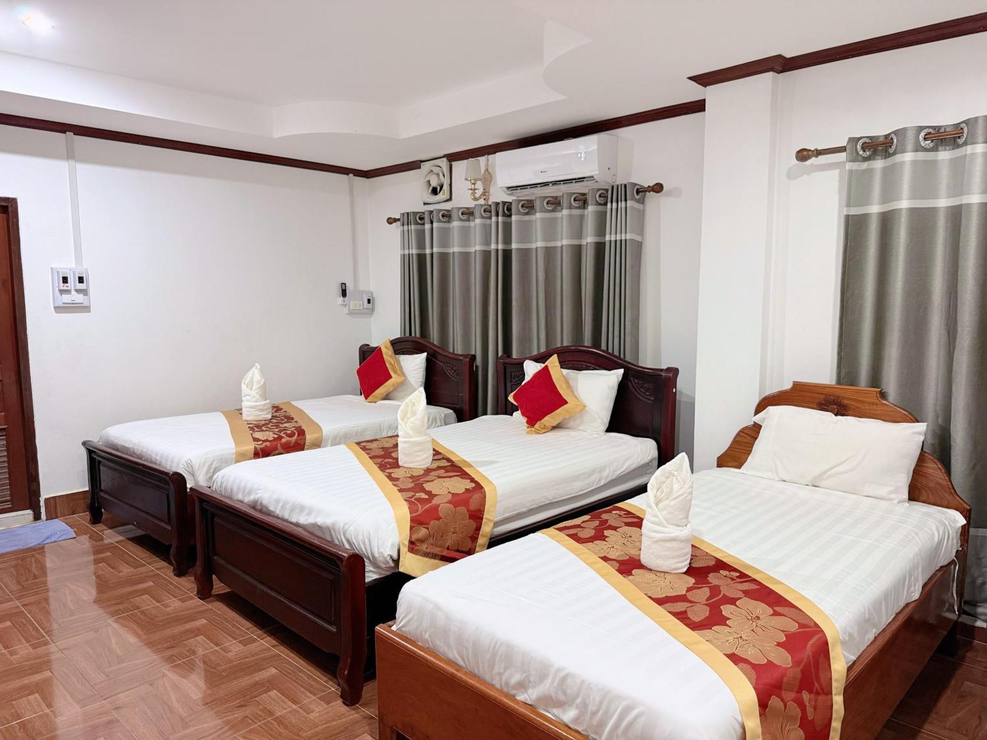 Vangvieng Sisavang Mountain View Hotel Vang Vieng Dış mekan fotoğraf
