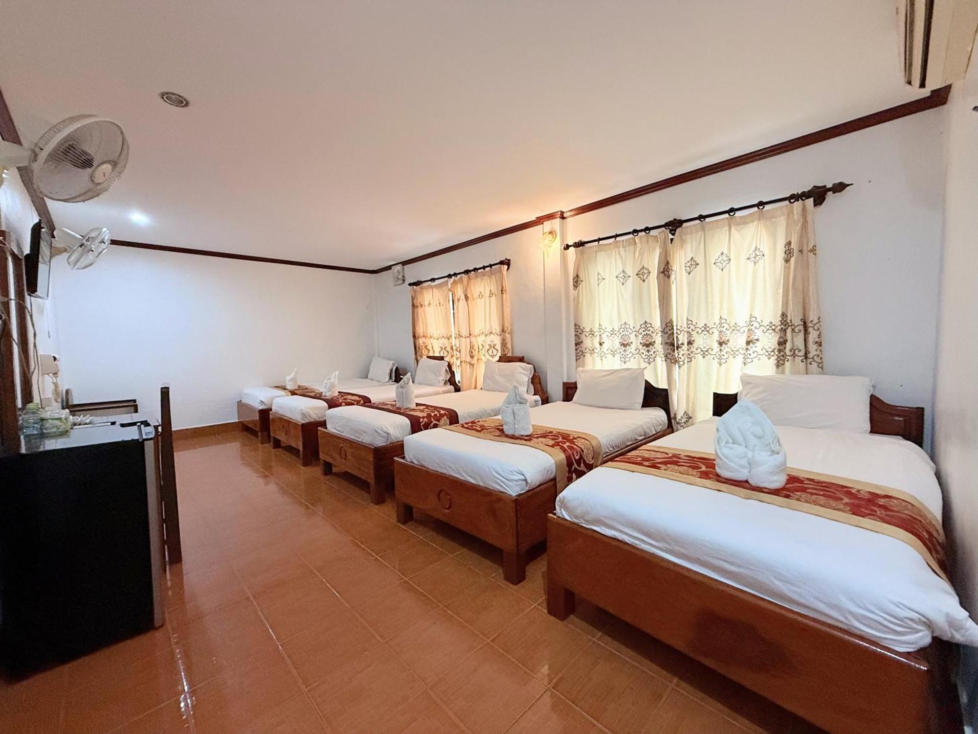 Vangvieng Sisavang Mountain View Hotel Vang Vieng Dış mekan fotoğraf